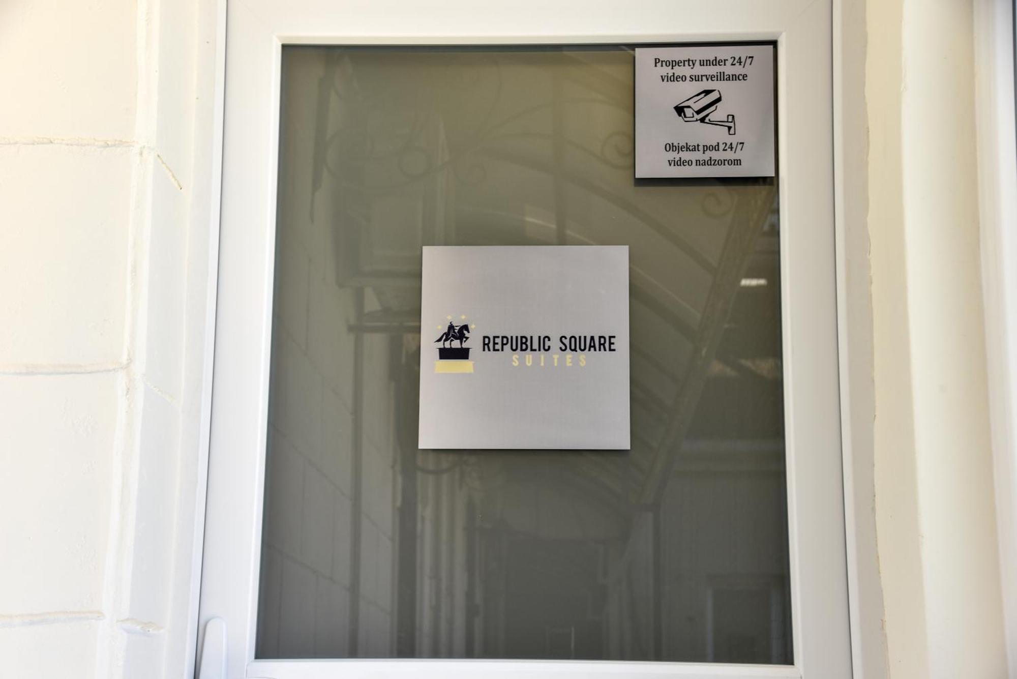 Republic Square Luxury Suites Белград Екстериор снимка