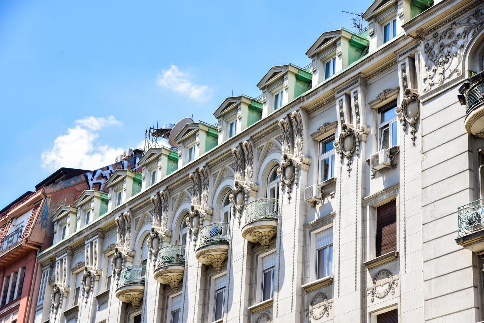 Republic Square Luxury Suites Белград Екстериор снимка