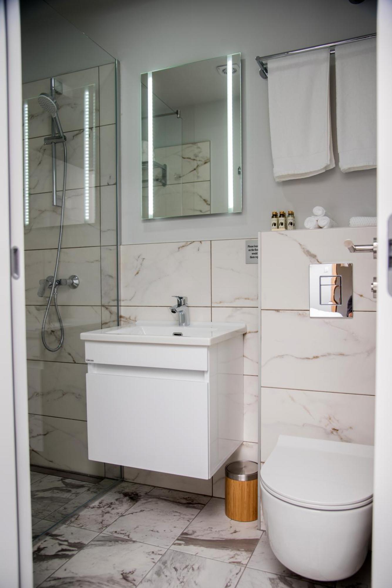 Republic Square Luxury Suites Белград Екстериор снимка