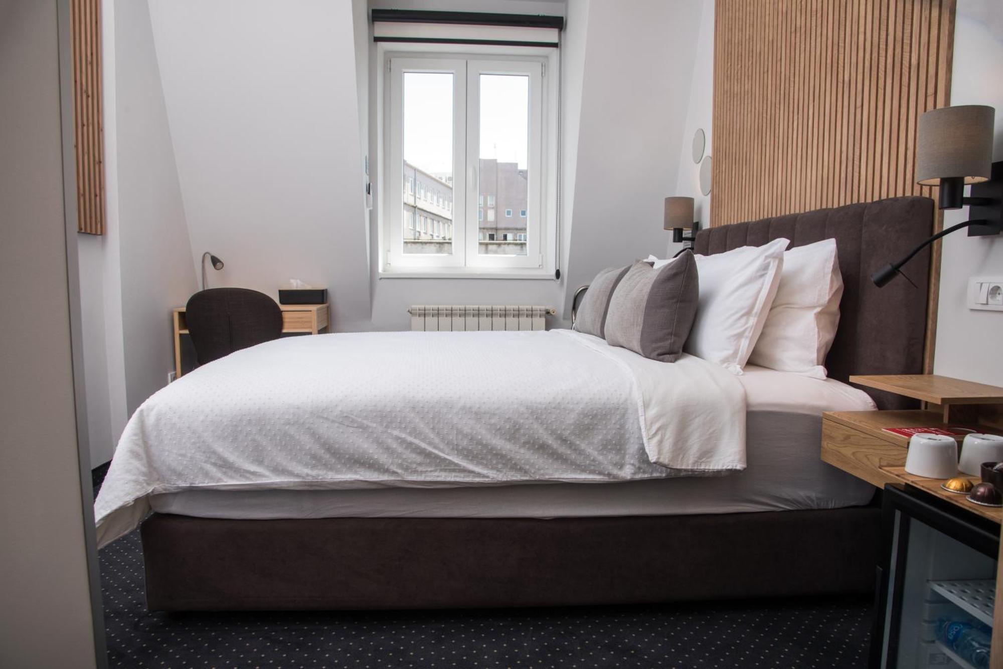 Republic Square Luxury Suites Белград Екстериор снимка