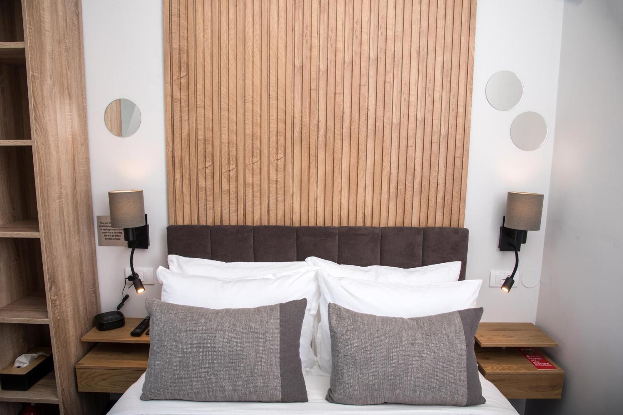 Republic Square Luxury Suites Белград Екстериор снимка