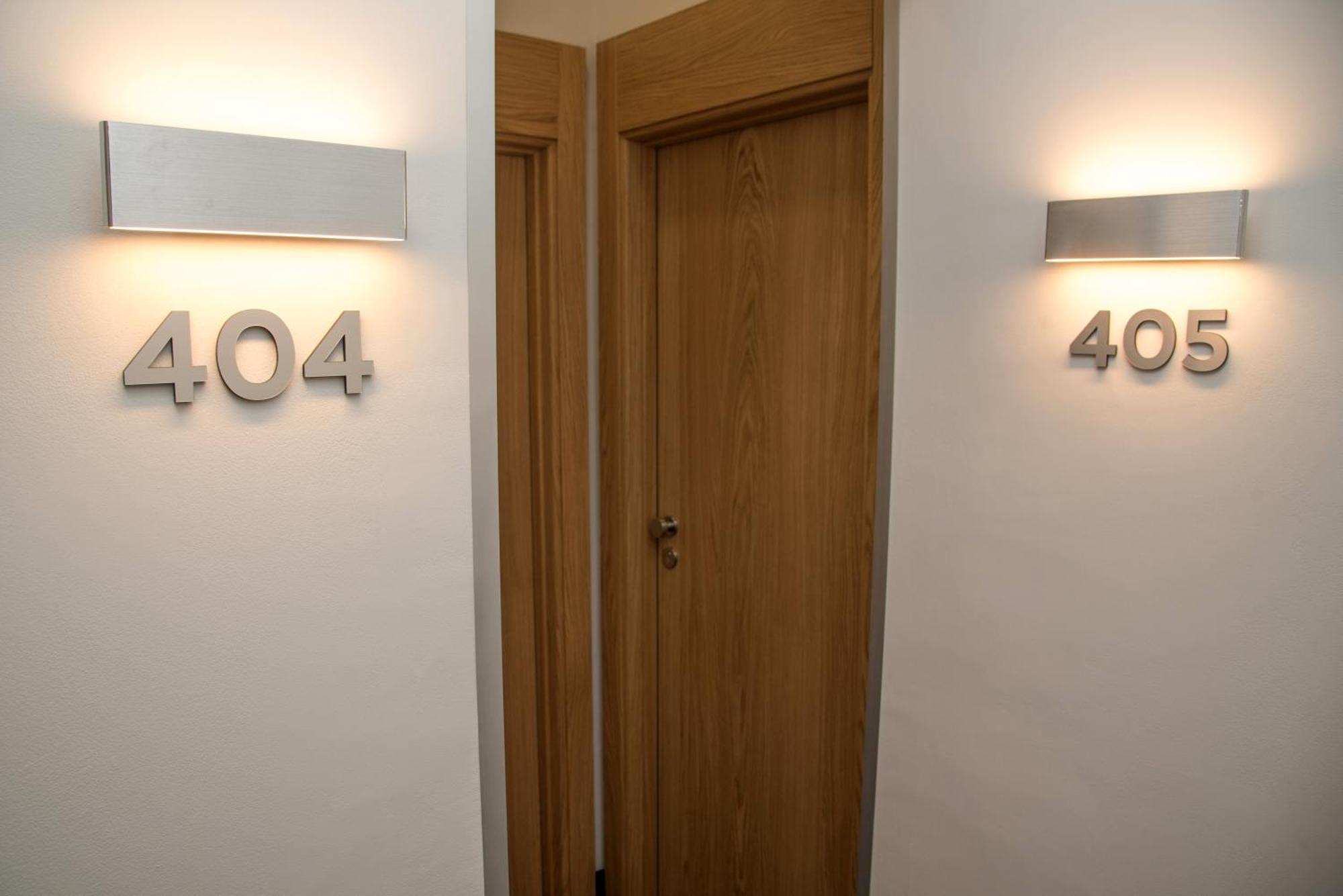 Republic Square Luxury Suites Белград Екстериор снимка